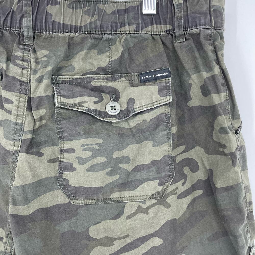 Social Standard By Sanctuary Camouflage Shorts Size XXL - Picture 6 of 8